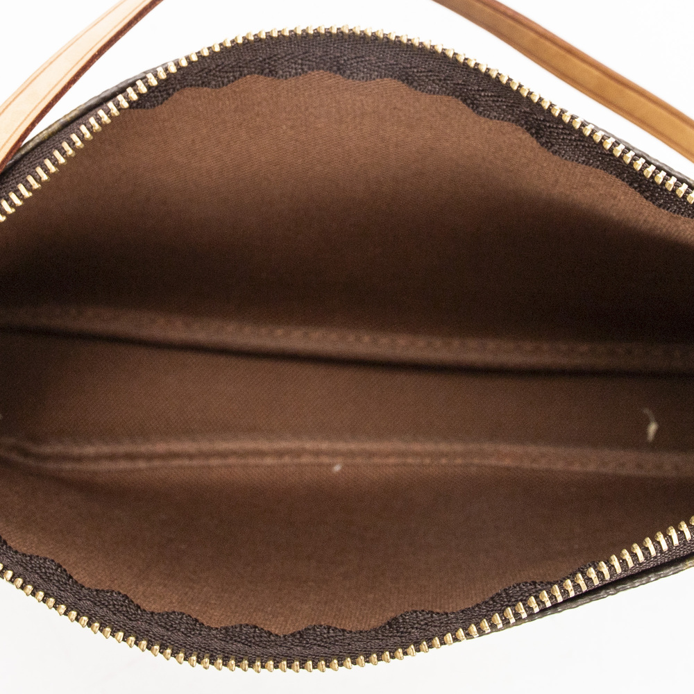Louis Vuitton Accessory Pouch - Picture 9 of 10